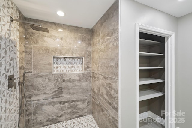 8 Hickory Ridge Ct, Clover, SC 29710 - full bath with tiled shower and recessed lighting
