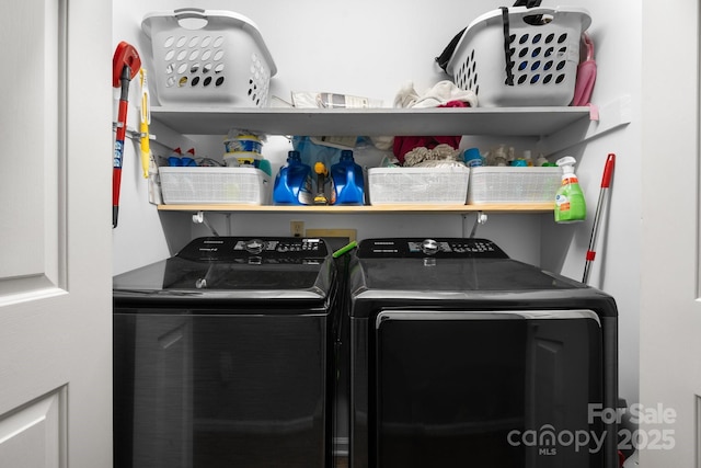 13 Fox Ridge Dr, Granite Falls, NC 28630 - laundry room featuring washer and clothes dryer