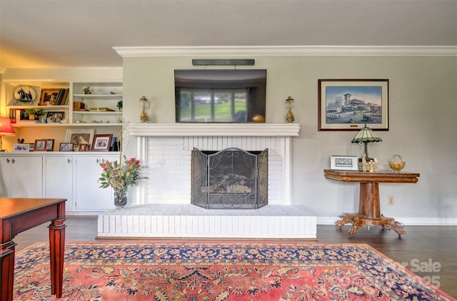 17 Heritage Dr, Lake Wylie, SC 29710 - living area featuring crown molding, wood finished floors, and a fireplace