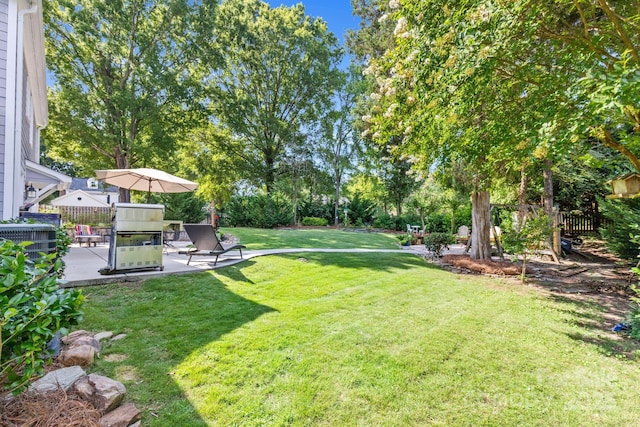 2838 Candleberry Ct, Charlotte, NC 28210 - view of yard featuring a patio area and view of wooded area