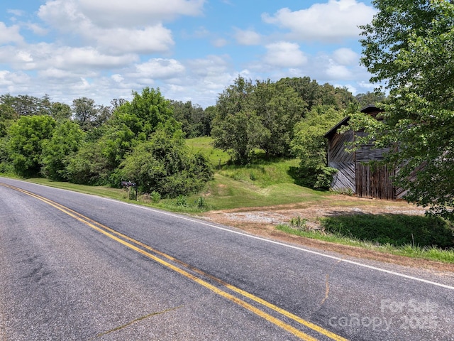 821 Crooked Creek Rd, Mars Hill, NC 28754
