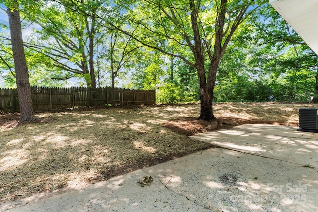 1050 Barnett Dr, Kings Mountain, NC 28086 - view of yard featuring a patio