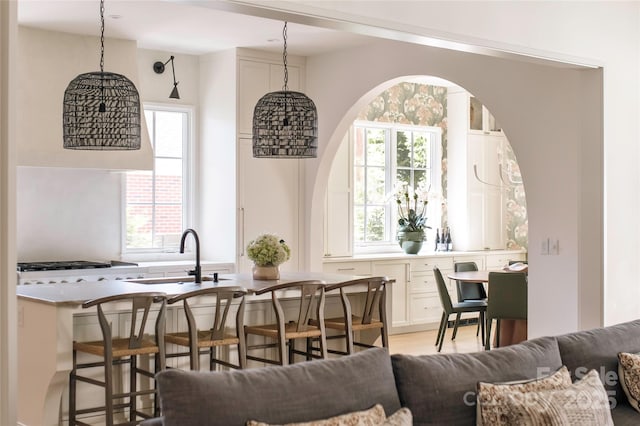 1401 Heather Ln, Charlotte, NC 28209 - dining space with healthy amount of natural light and light wood finished floors