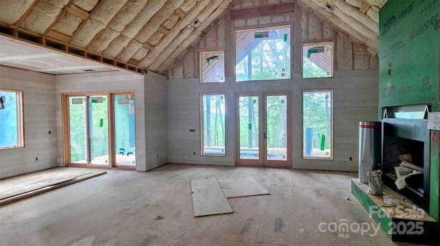 305 Sapphire Ridge Rd Unit B2, Sapphire, NC 28774 - unfurnished living room featuring plenty of natural light and high vaulted ceiling