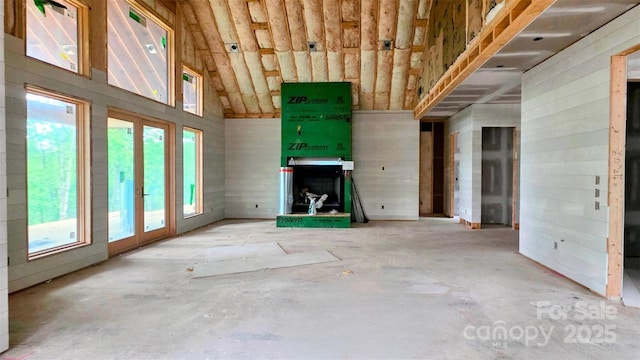305 Sapphire Ridge Rd Unit B2, Sapphire, NC 28774 - unfurnished living room with lofted ceiling