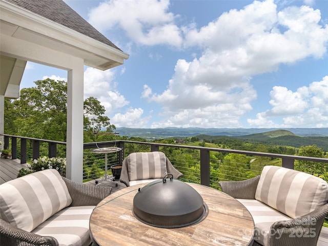 89 N Snow Ridge Dr, Hendersonville, NC 28792 - photo 11