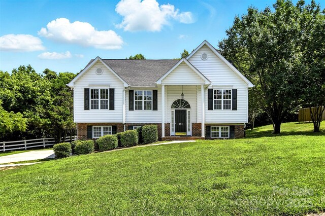 156 Autumn Woods Blvd, Mount Holly, NC 28120 - photo 1