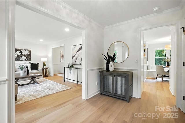 6542 Cross Field Ln, Charlotte, NC 28226 - corridor with light wood-style floors, crown molding, and recessed lighting