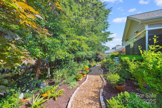 16833 Rudence Ct, Charlotte, NC 28278 - view of yard featuring a garden