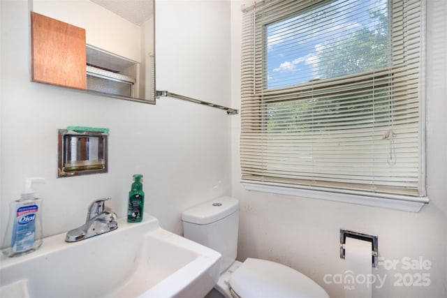421 Vickery Dr, Charlotte, NC 28215 - photo 18