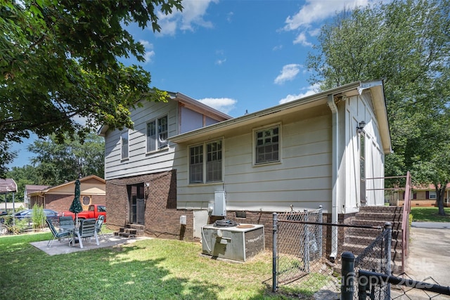 421 Vickery Dr, Charlotte, NC 28215 - photo 21