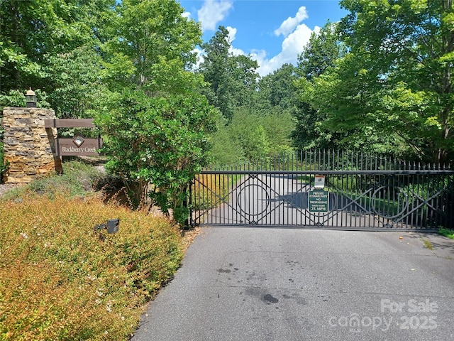 31 Hull Ave, Nebo, NC 28761