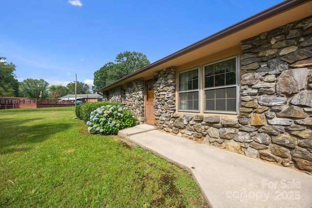 18 Progress Ln, Candler, NC 28715 - view of yard