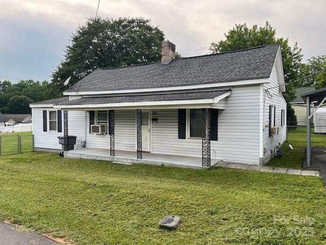 104 Franklin St, Clover, SC 29710 - photo 1