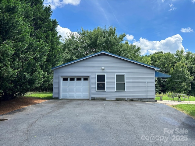 6323 Hudspeth Rd, Harrisburg, NC 28075 - photo 16