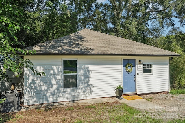 911 Elm St, Kannapolis, NC 28081 - view of front of home featuring a shingled roof