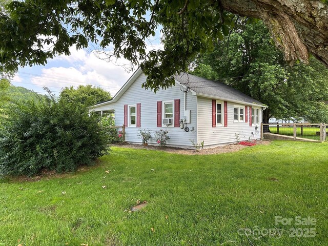 39 Hemphill Rd, Waynesville, NC 28785 - view of front of home with cooling unit