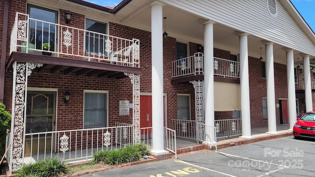 2116 S Main St, Kannapolis, NC 28081 - view of building exterior featuring uncovered parking