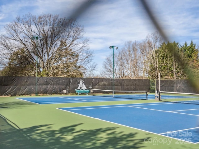 9111 Windjammer Dr, Tega Cay, SC 29708 - photo 30
