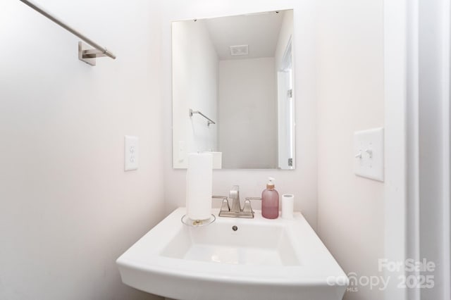 334 Chattooga Way, Charlotte, NC 28211 - bathroom with a sink