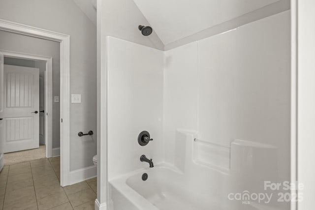4930 Killian Crossing Dr, Denver, NC 28037 - bathroom with shower / bath combination, tile patterned floors, and vaulted ceiling