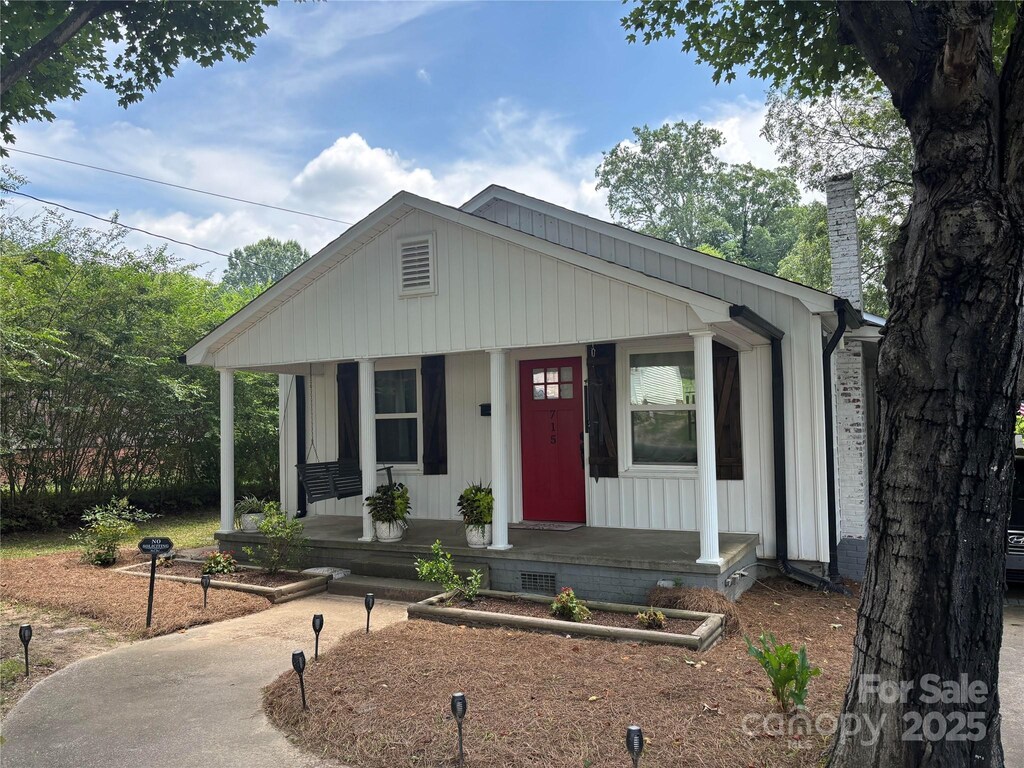 715 Pine St, Kannapolis, NC 28081 - photo 1