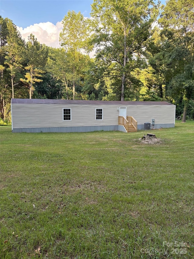 114 Woodberry Dr, Cherryville, NC 28021 - view of grassy yard with view of scattered trees
