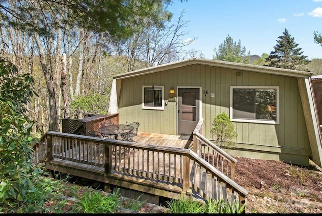 26 Pinetop Cir Unit B, Banner Elk, NC 28604 - view of front facade featuring a wooden deck