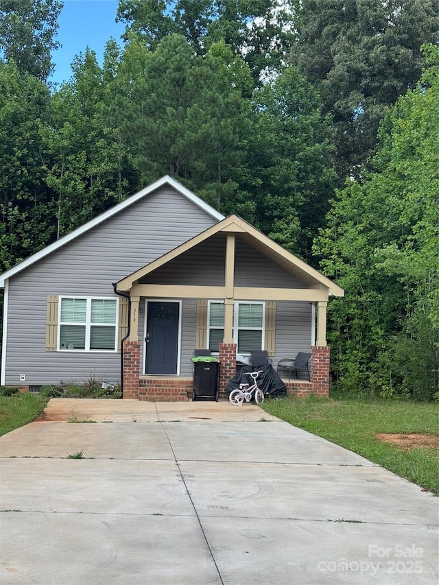 319 E Torbush Dr, Salisbury, NC 28144 - view of front of home featuring a porch