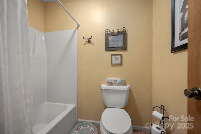 144 Beechwood Dr, Columbus, NC 28722 - full bath with toilet and shower / tub combo