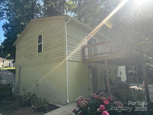 3211 Winding Trl, Matthews, NC 28105 - view of home's exterior featuring a deck