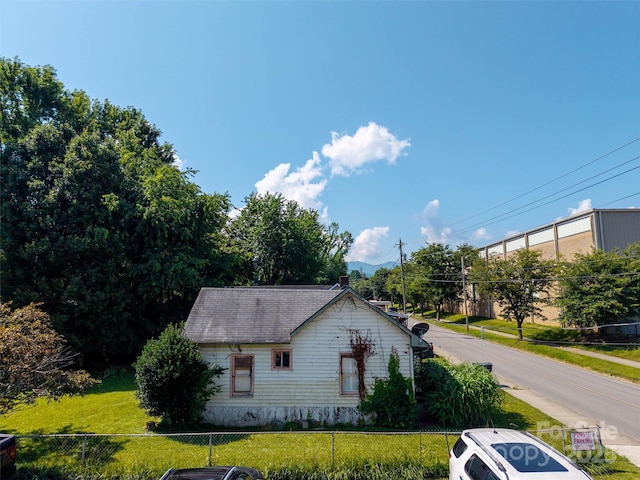 51 Riverbend St, Waynesville, NC 28786 - view of side of property