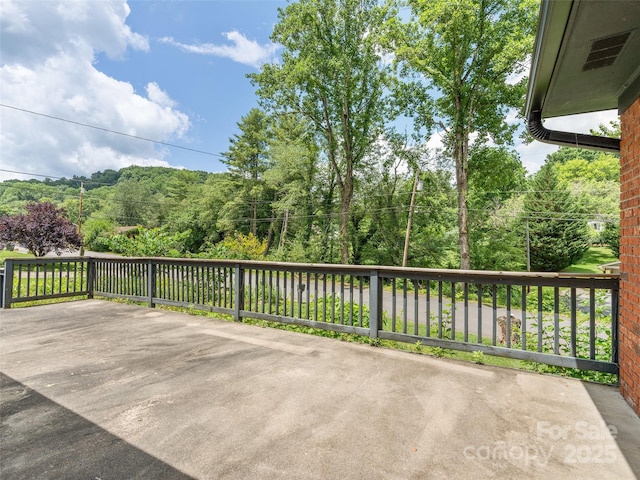 71 Auburn Park Dr, Waynesville, NC 28786 - view of patio