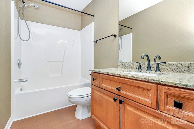 4580 Antelope Ln, Charlotte, NC 28269 - bathroom with vanity, bathing tub / shower combination, and wood finished floors