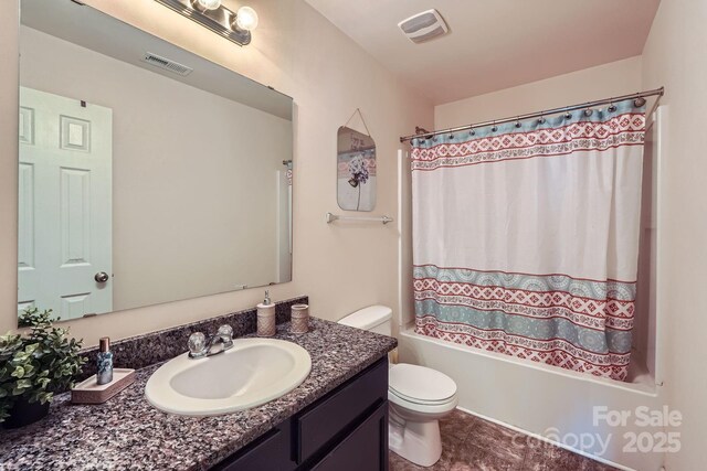 10920 Dapple Grey Ln, Charlotte, NC 28213 - bathroom featuring vanity and shower / bathtub combination with curtain