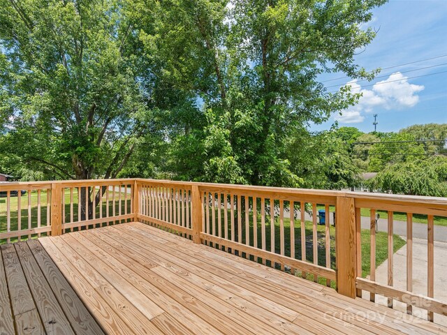 228 Hyatt St, Waynesville, NC 28786 - photo 3