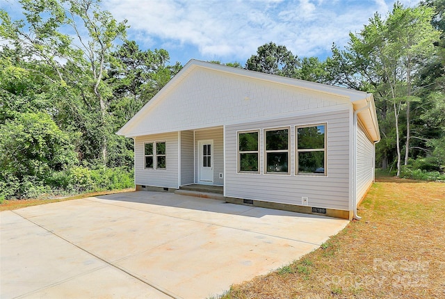 5516 Old York Rd, Rock Hill, SC 29732 - bungalow-style home featuring crawl space and a patio