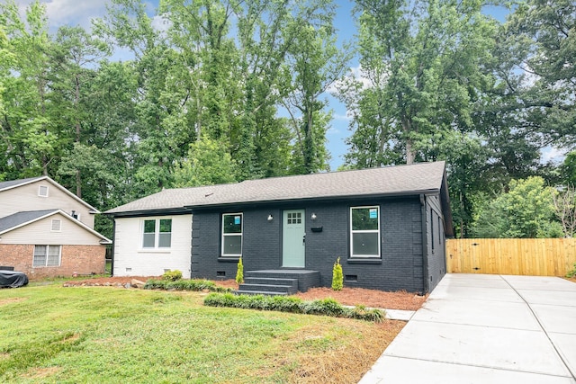 6557 Covecreek Dr, Charlotte, NC 28215 - photo 1