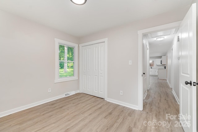 6557 Covecreek Dr, Charlotte, NC 28215 - photo 16