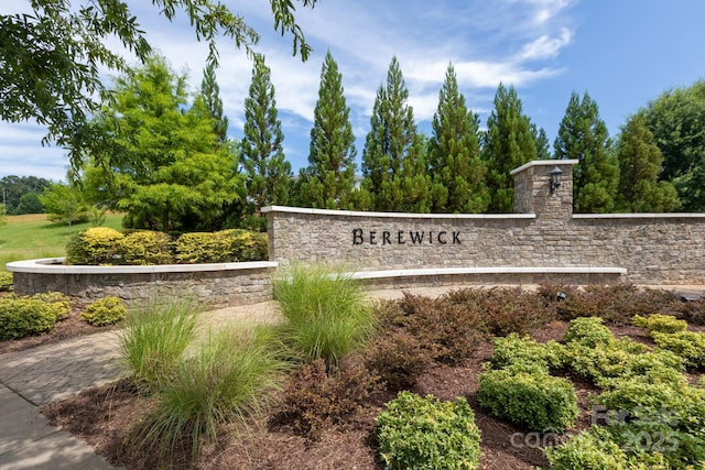 9826 Springholm Dr, Charlotte, NC 28278 - photo 30