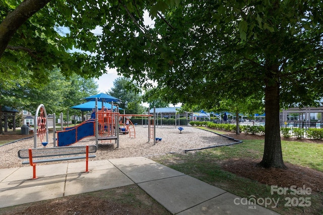 9826 Springholm Dr, Charlotte, NC 28278 - photo 36