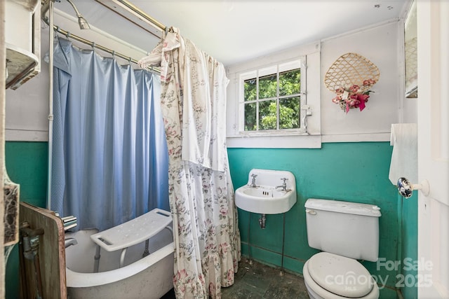 108 Walker St, Chester, SC 29706 - full bathroom featuring toilet and a shower with curtain