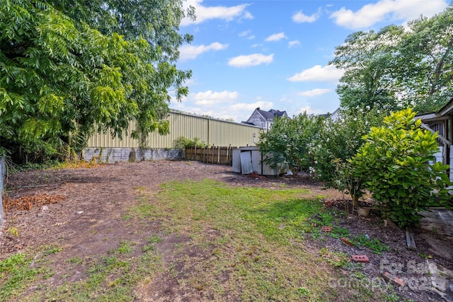 108 Walker St, Chester, SC 29706 - view of yard featuring a storage unit