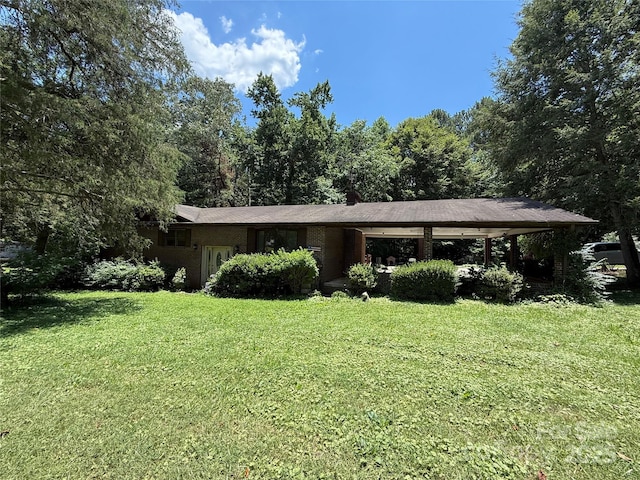 5422 River Rd, Granite Falls, NC 28630 - view of front of property with a front lawn