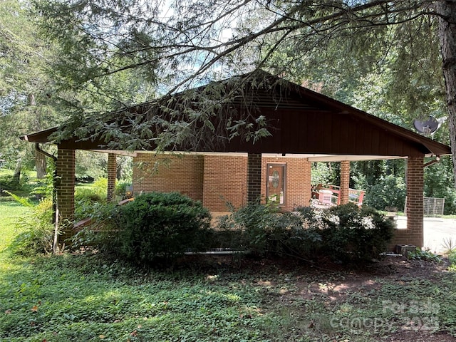 5422 River Rd, Granite Falls, NC 28630 - view of home's exterior featuring brick siding