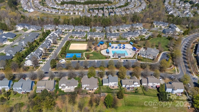 10420 Glenburn Ln, Charlotte, NC 28278 - aerial view of property and surrounding area featuring nearby suburban area