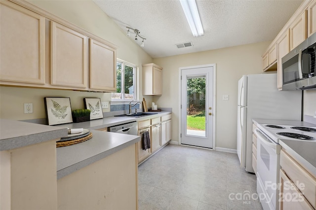 2007 Salmon River Dr, Monroe, NC 28110 - photo 10