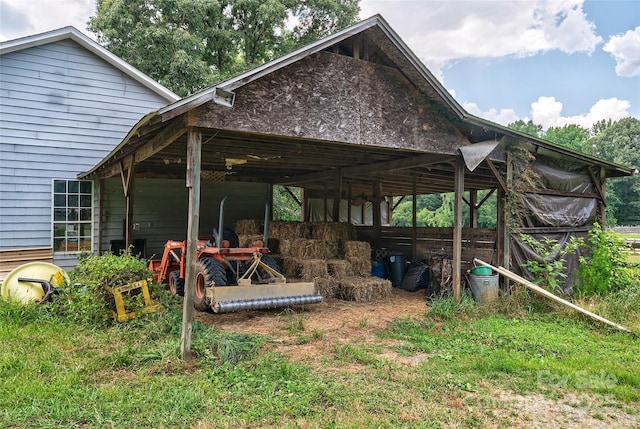 7411 Davis Rd, Waxhaw, NC 28173 - exterior space