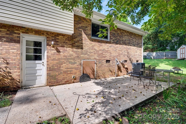810 Applegate Ct, Gastonia, NC 28054 - view of patio / terrace featuring a storage unit