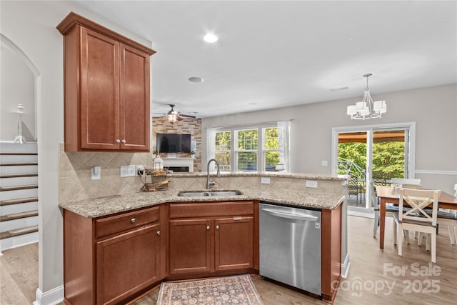 130 E Warfield Dr, Mooresville, NC 28115 - photo 13